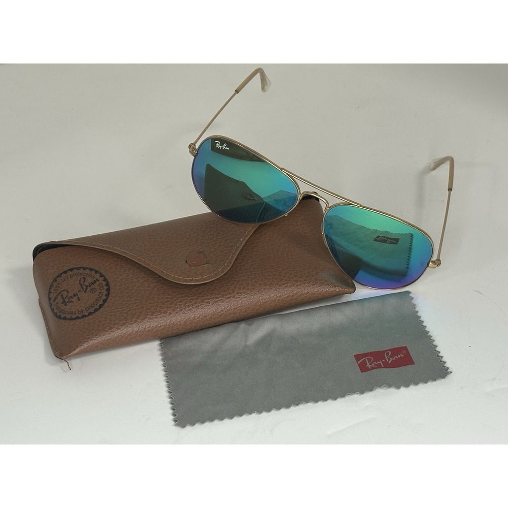 Ray-Ban, Unisex Aviator Classic Gold Sunglasses‎ - Green Glass Polarized